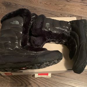The North Face snow boots size 10